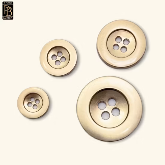 Factory High Quality 4 Holes Metal Button for Garment